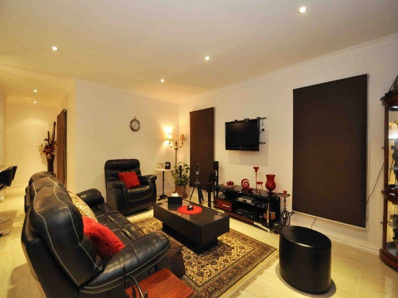 70 Kinglake Crescent, CRAIGIEBURN VIC 3064, Craigieburn - Thumbnail 4
