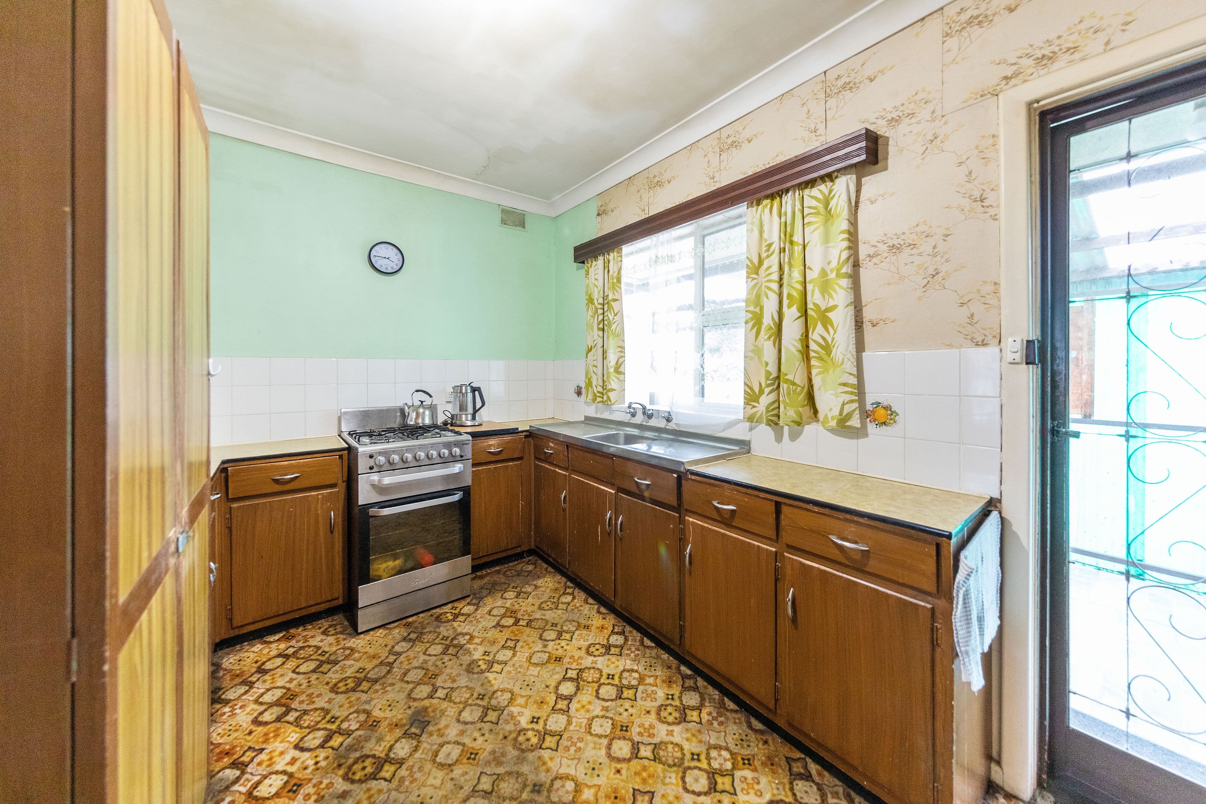 8 Lincoln Avenue, Parafield Gardens SA 5107, Parafield Gardens - Thumbnail 3