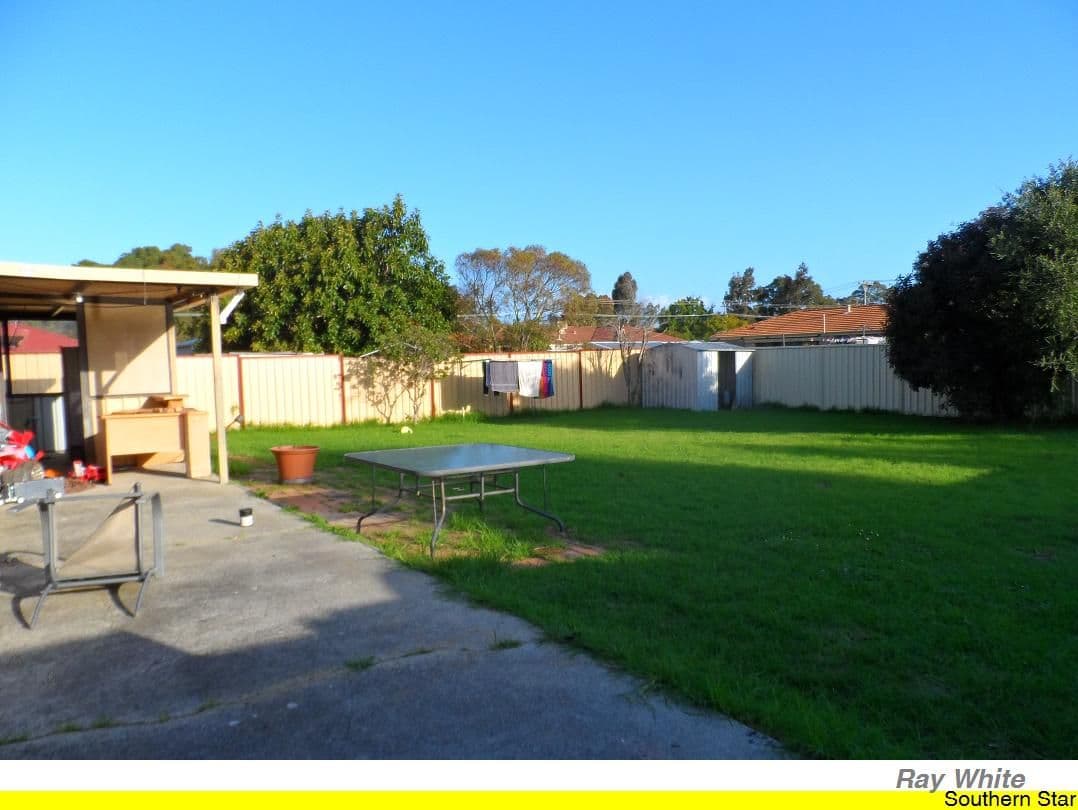 10 Grafham Road, BROOKDALE WA 6112, Brookdale - Thumbnail 4