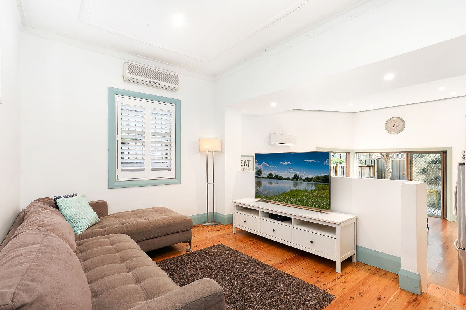 1048 Botany Road, Botany - Thumbnail 3
