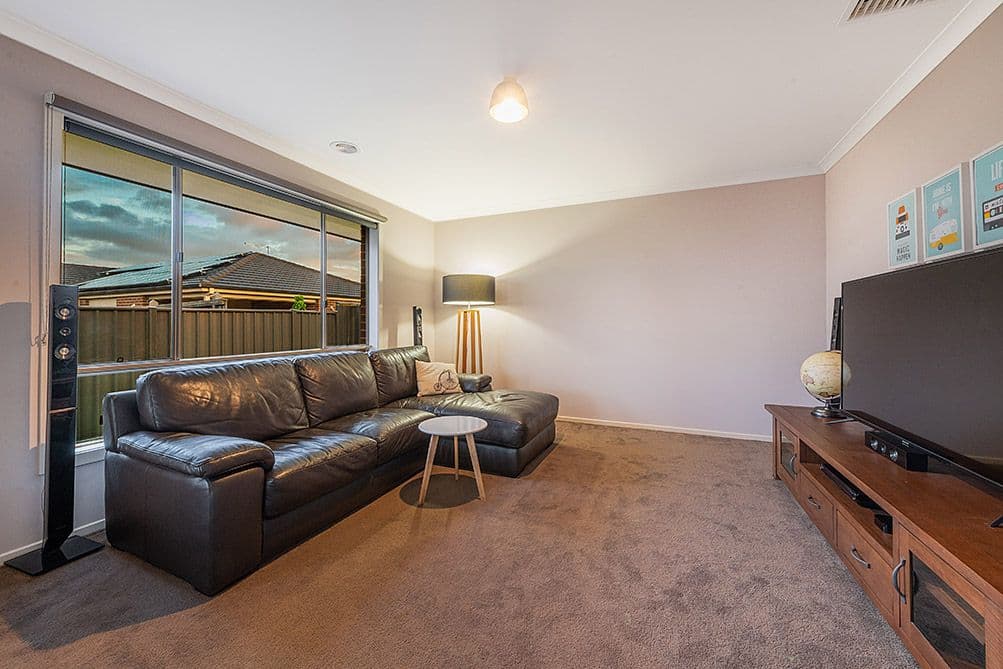 4 Charlock Drive, Cranbourne North VIC 3977, Cranbourne North - Thumbnail 8