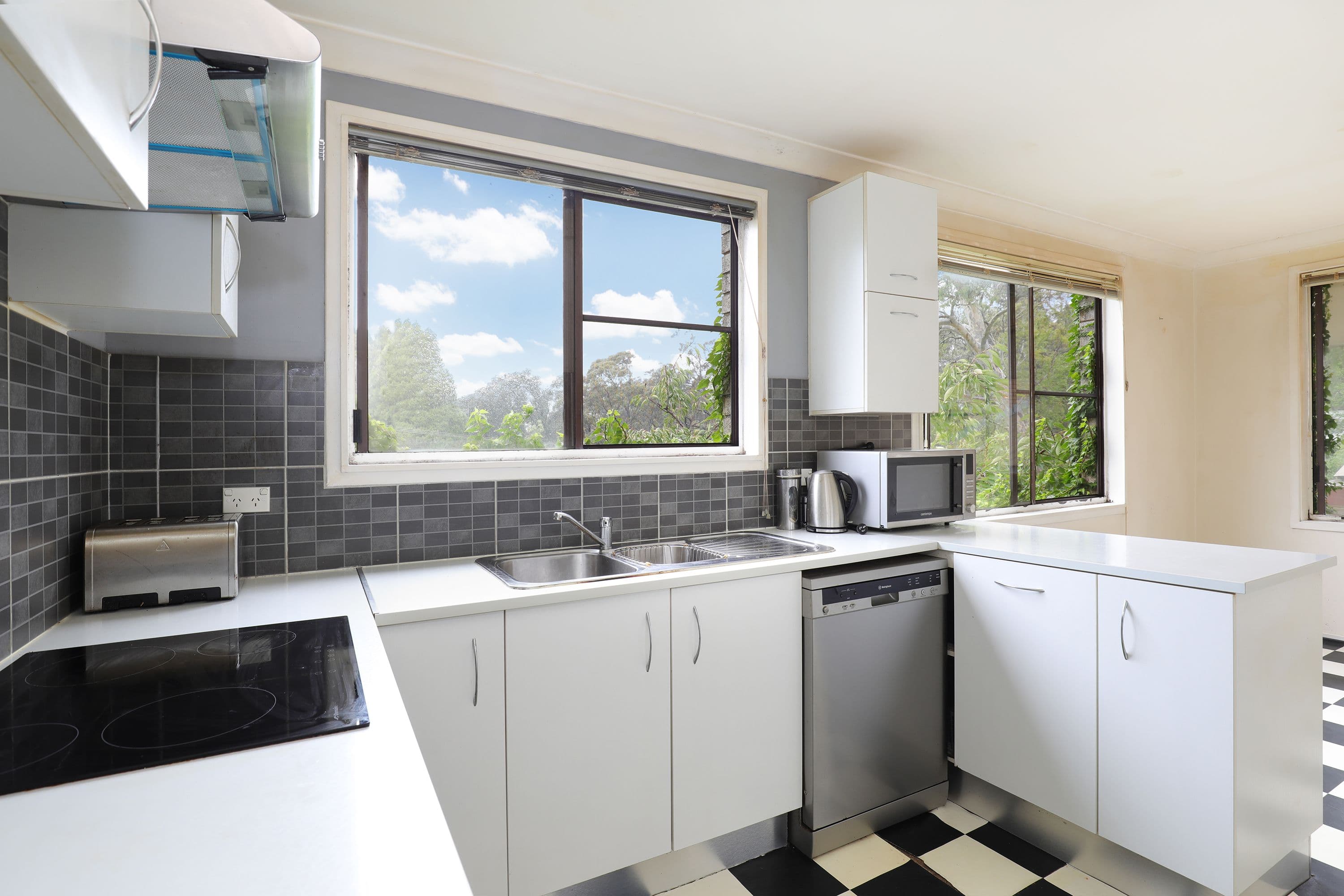 6 Kirkwood Street, Blackheath NSW 2785, Blackheath - Thumbnail 2