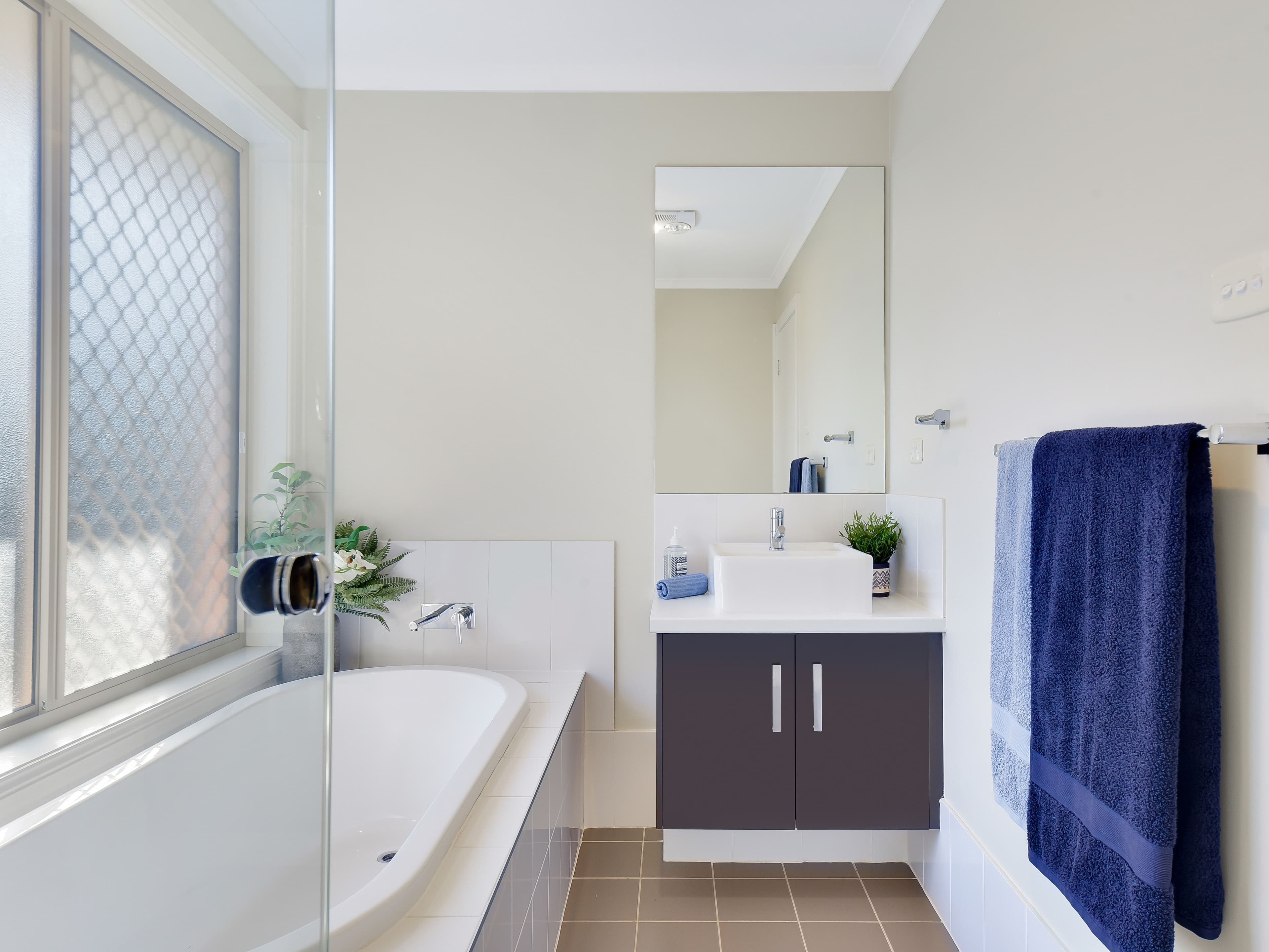 3 Rosecomb Road, Spring Farm NSW 2570, Spring Farm - Thumbnail 8