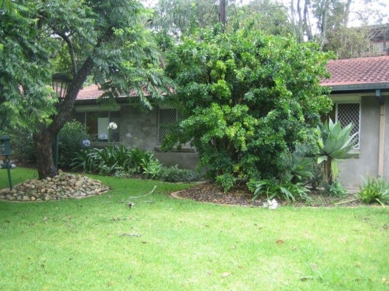 23 Halimah Street, CHAPEL HILL QLD 4069, Chapel Hill - Thumbnail 2