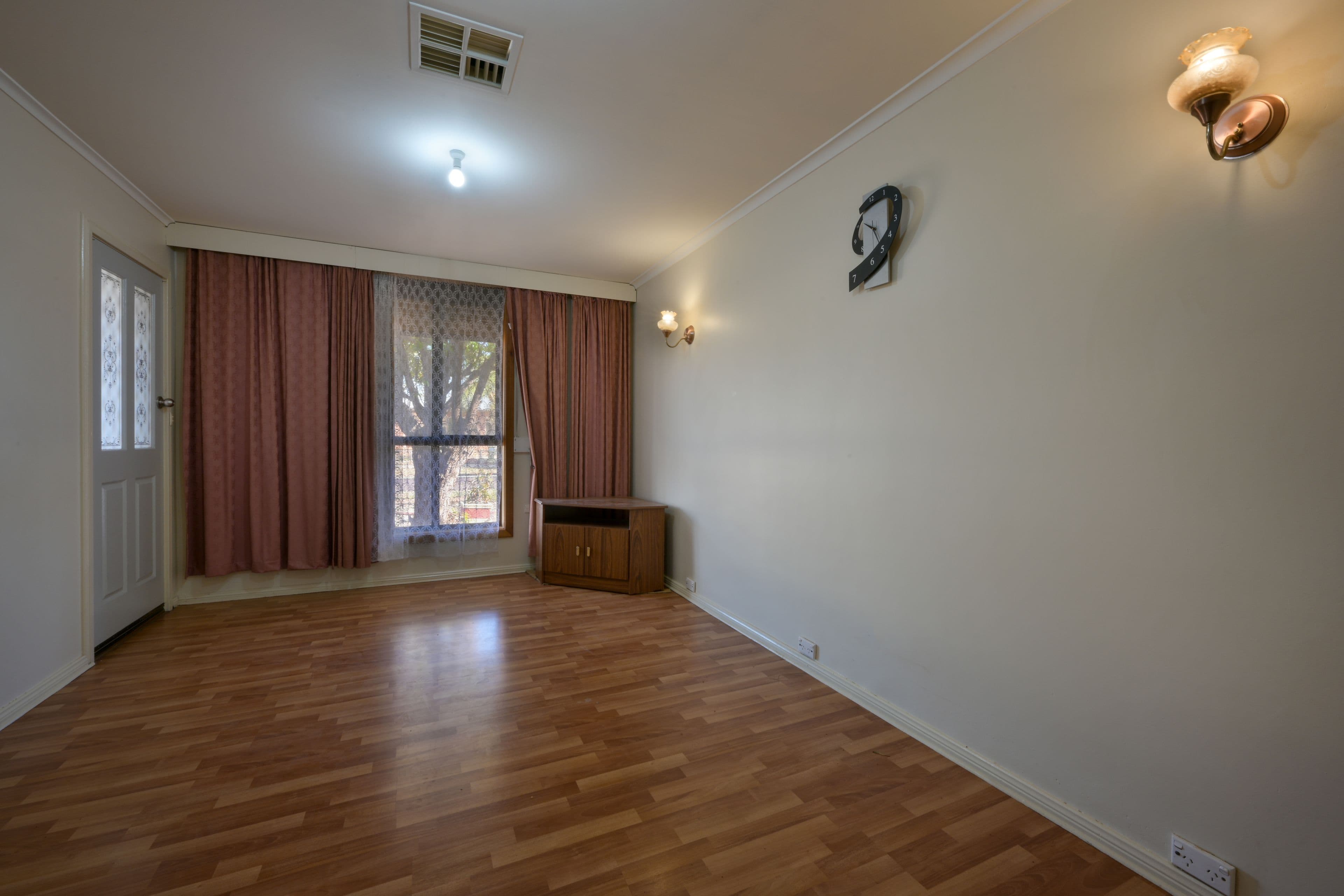 28 Berry Street, Whyalla Stuart SA 5608, Whyalla Stuart - Thumbnail 2