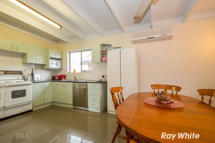 19 Dianthus Avenue, Banksia Beach QLD 4507, Banksia Beach - Thumbnail 3
