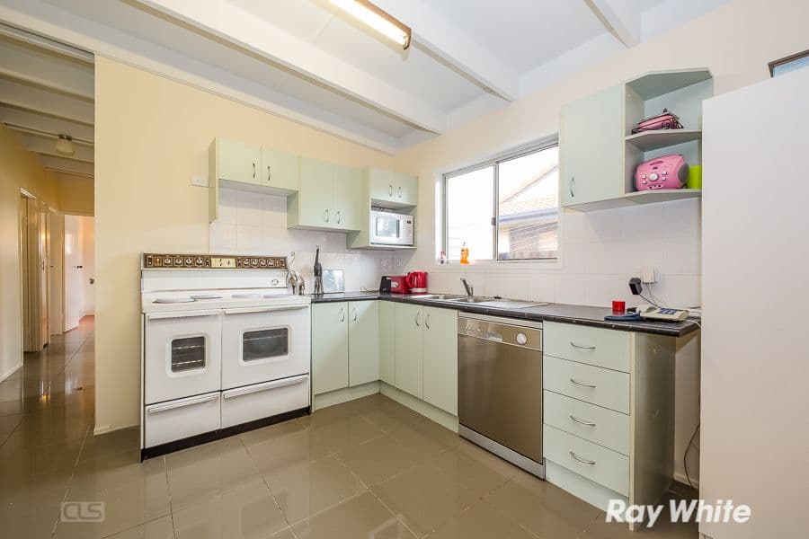 19 Dianthus Avenue, Banksia Beach QLD 4507, Banksia Beach - Thumbnail 4