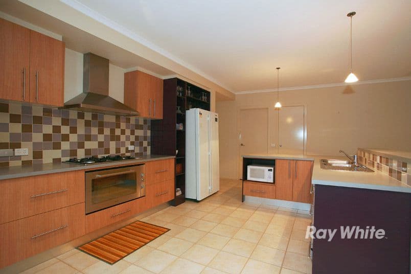 8 Moreton Bay Boulevard, LYNDHURST VIC 3975, Lyndhurst - Thumbnail 8