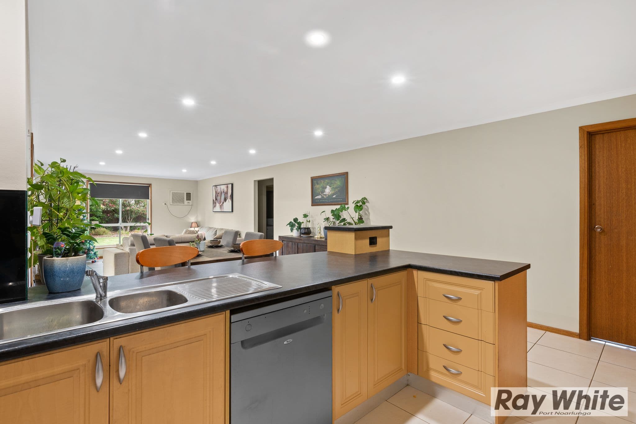 33 Baltimore Avenue, Morphett Vale SA 5162, Morphett Vale - Thumbnail 6