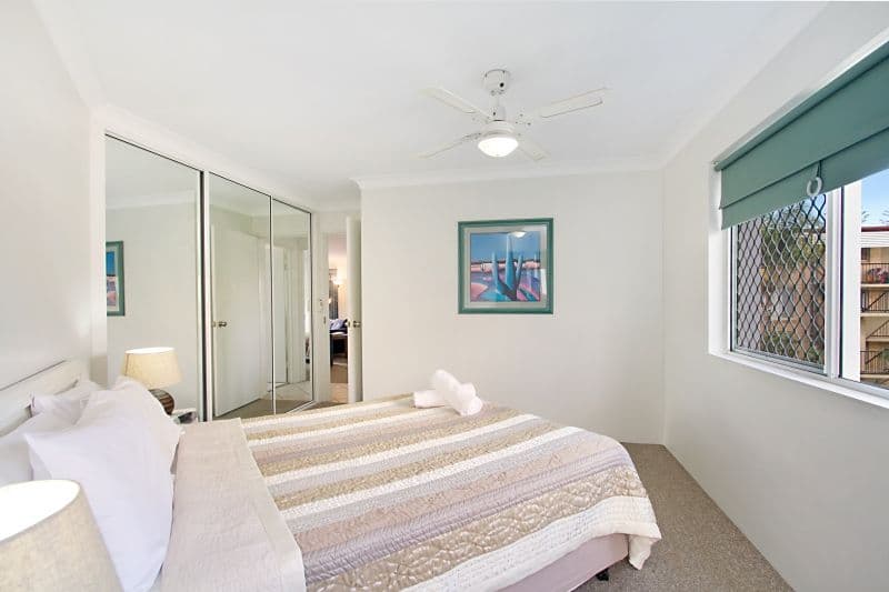 136 The Esplanade, Burleigh Heads QLD 4220, Burleigh Heads - Thumbnail 4