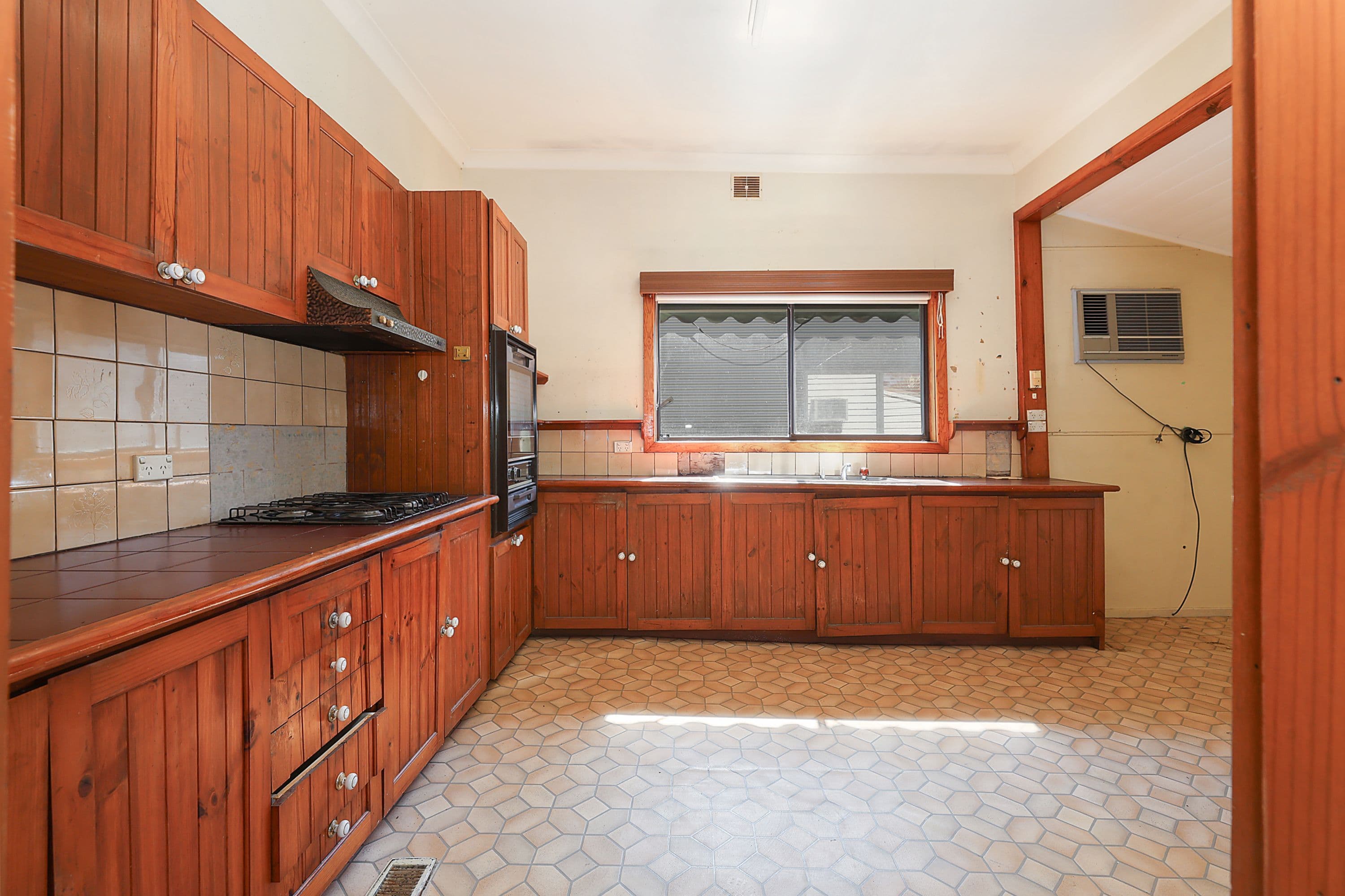 26 Wilson Street, Camperdown VIC 3260, Camperdown - Thumbnail 3