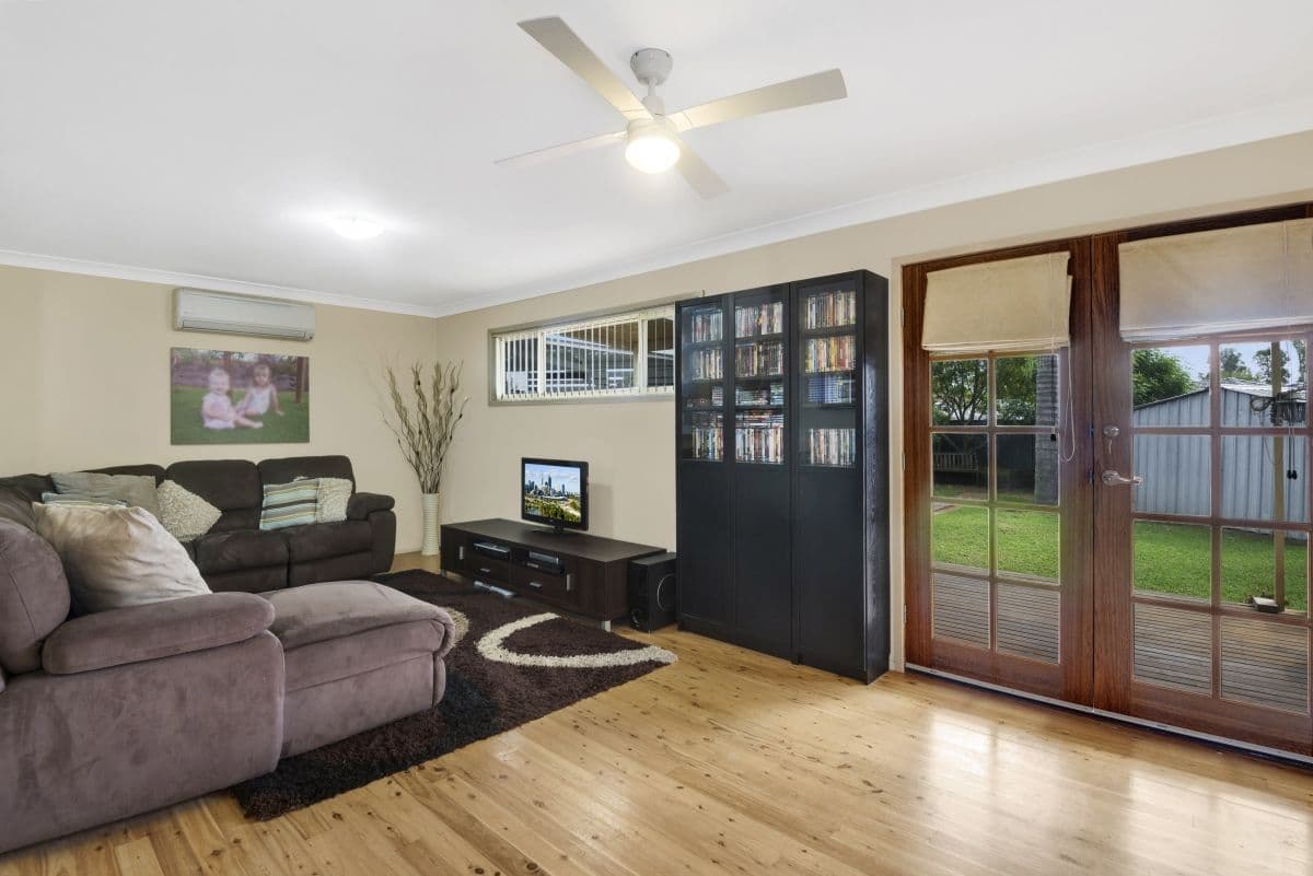 16 Greenway Avenue, Shalvey - Thumbnail 3
