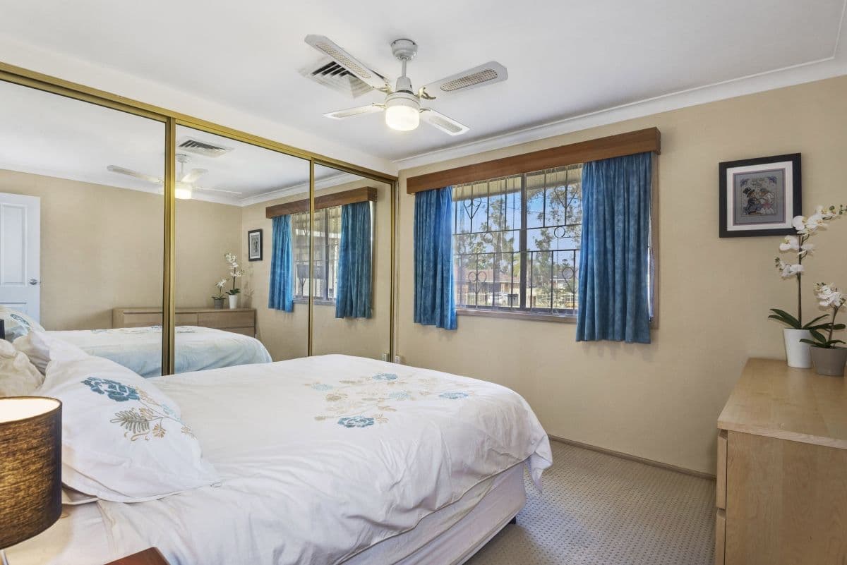 16 Greenway Avenue, Shalvey - Thumbnail 4