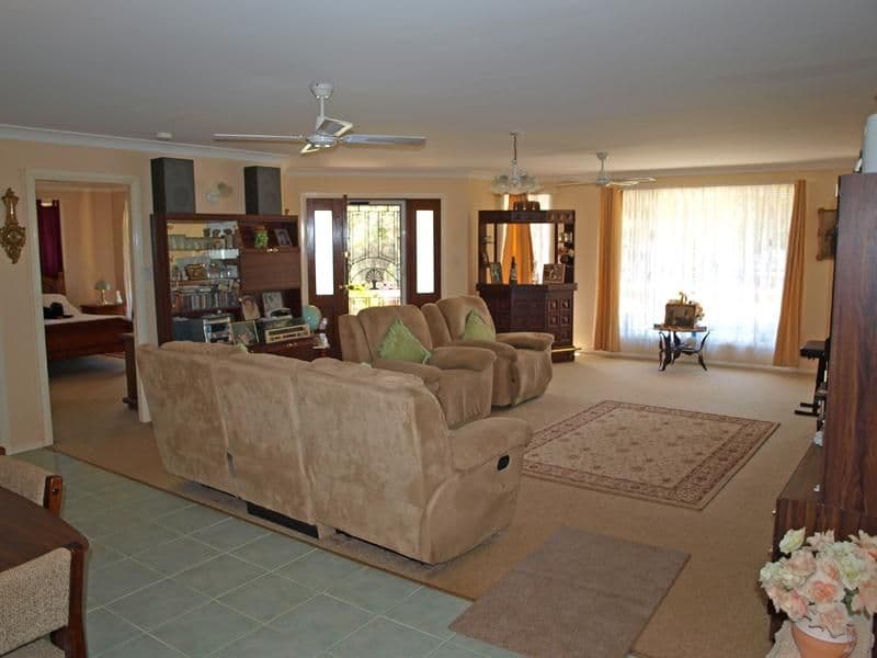 16 Glen Haven Drive, Kew - Thumbnail 8