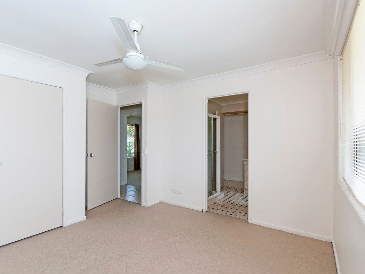 11 Falvey Crescent, GOODNA QLD 4300, Goodna - Thumbnail 5