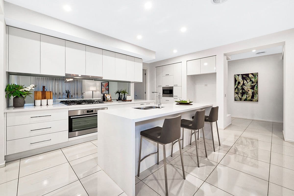 21 Strikeline Crescent, Clyde North VIC 3978, Clyde North - Thumbnail 4