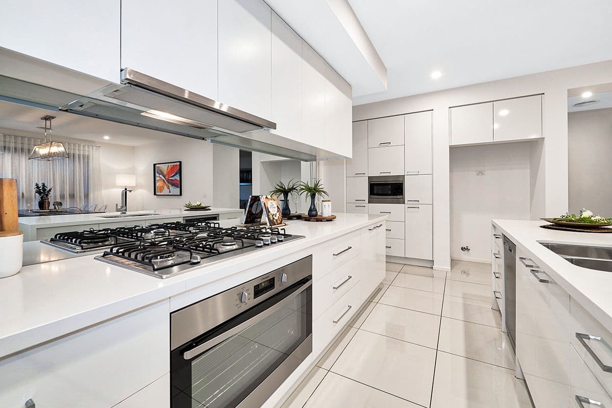 21 Strikeline Crescent, Clyde North VIC 3978, Clyde North - Thumbnail 6