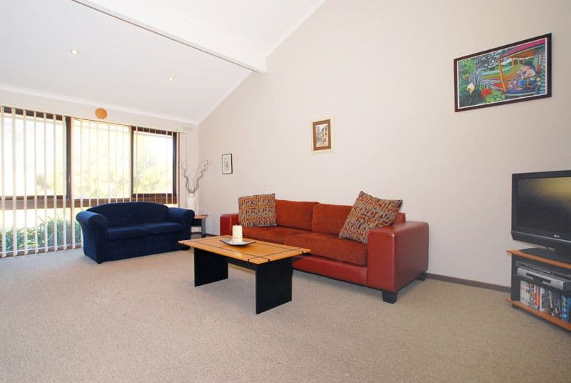10 Arnold Drive, CHELSEA VIC 3196, Chelsea - Thumbnail 2
