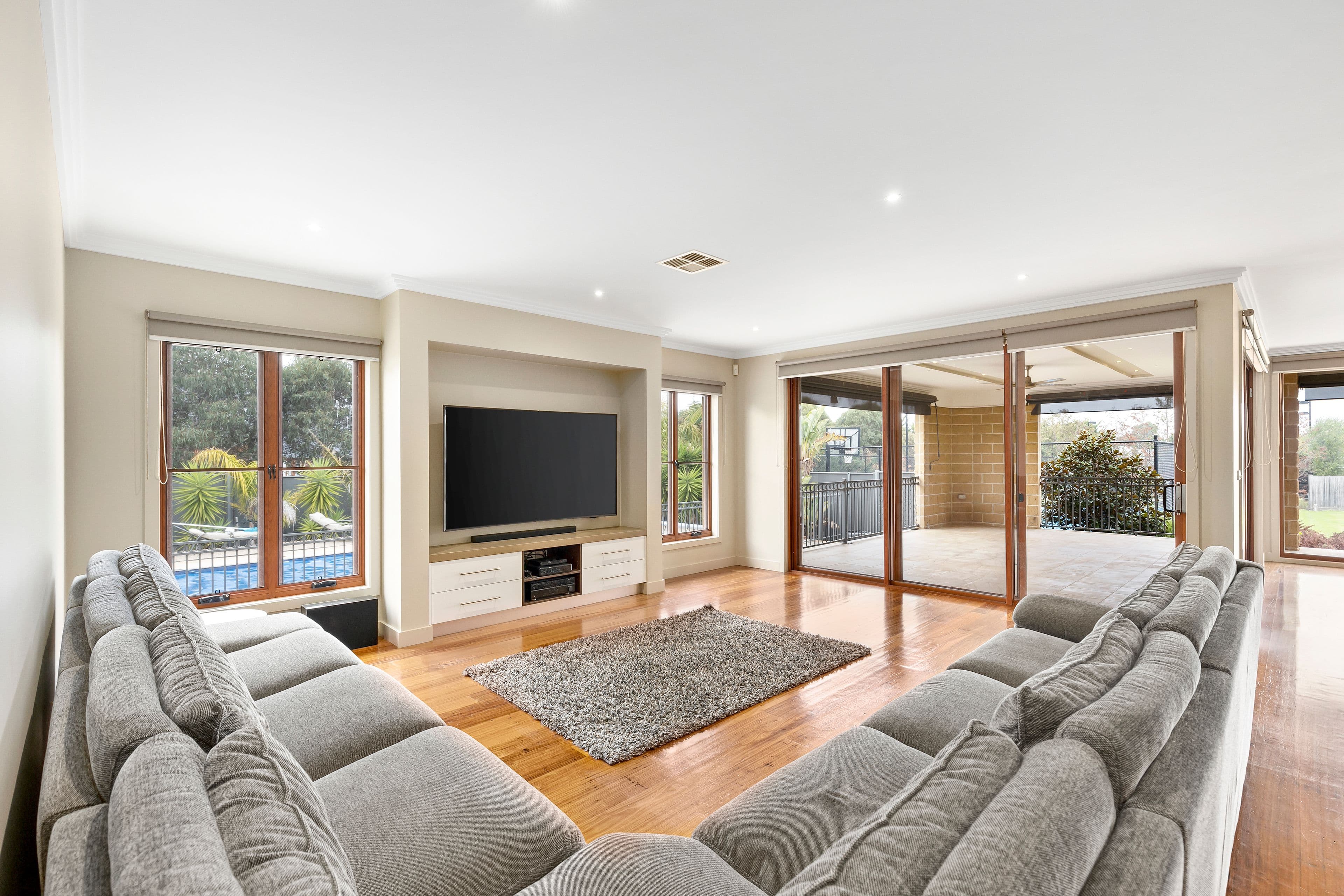 39 Highgrove Drive, Sunbury VIC 3429, Sunbury - Thumbnail 3