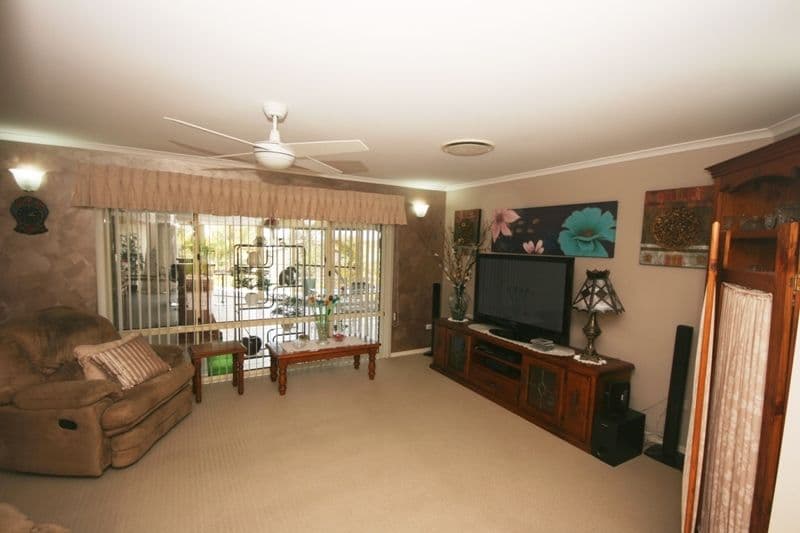 28 Martin Crescent, Junction Hill - Thumbnail 2