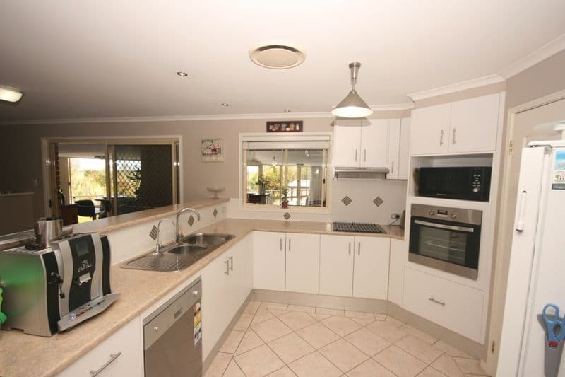 28 Martin Crescent, Junction Hill - Thumbnail 3
