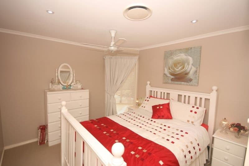 28 Martin Crescent, Junction Hill - Thumbnail 8