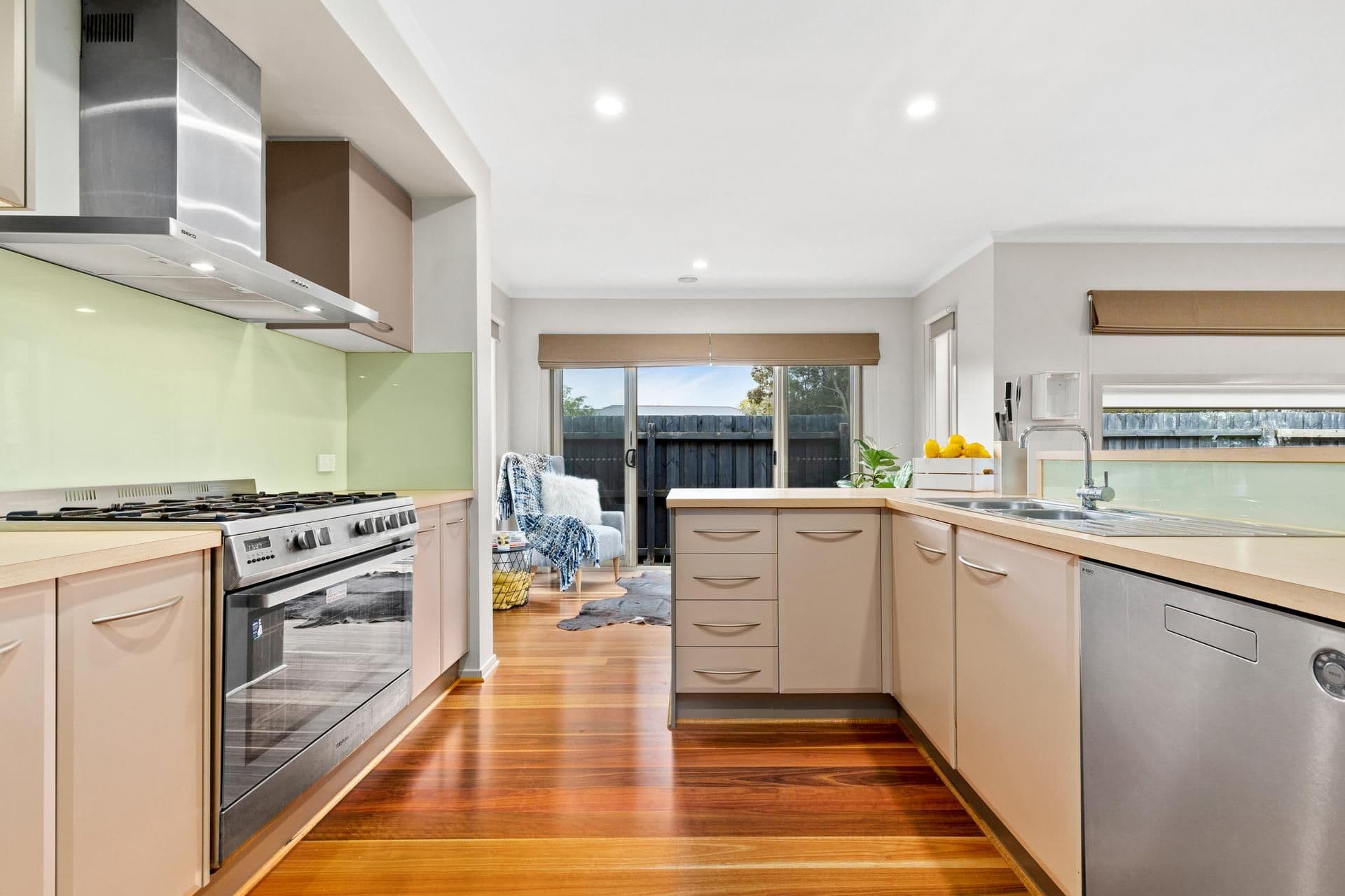 8 Audrey Lane, Berwick VIC 3806, Berwick - Thumbnail 2