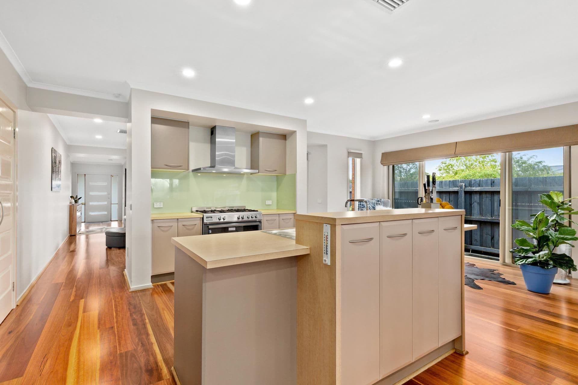 8 Audrey Lane, Berwick VIC 3806, Berwick - Thumbnail 3
