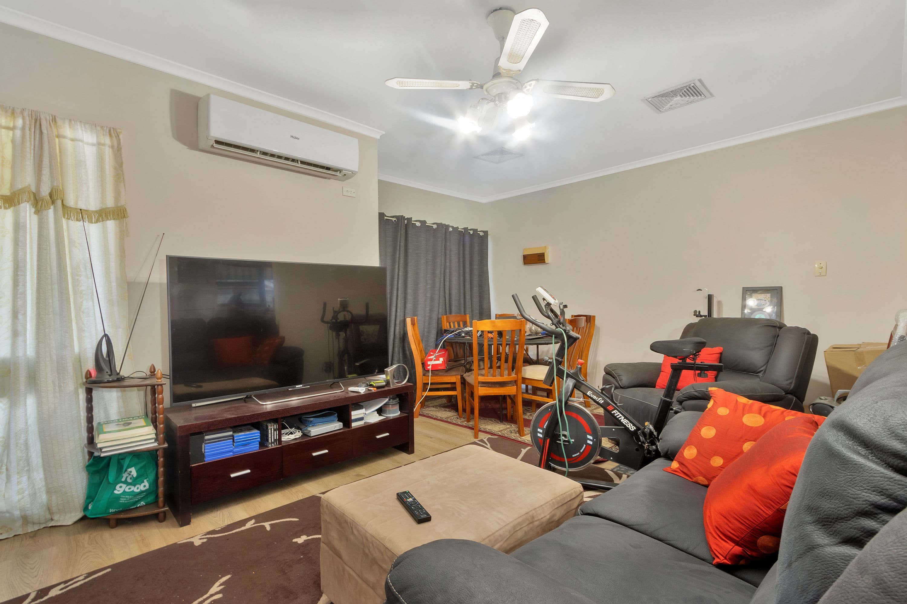 8 Taylor Street, Parafield Gardens SA 5107, Parafield Gardens - Thumbnail 5