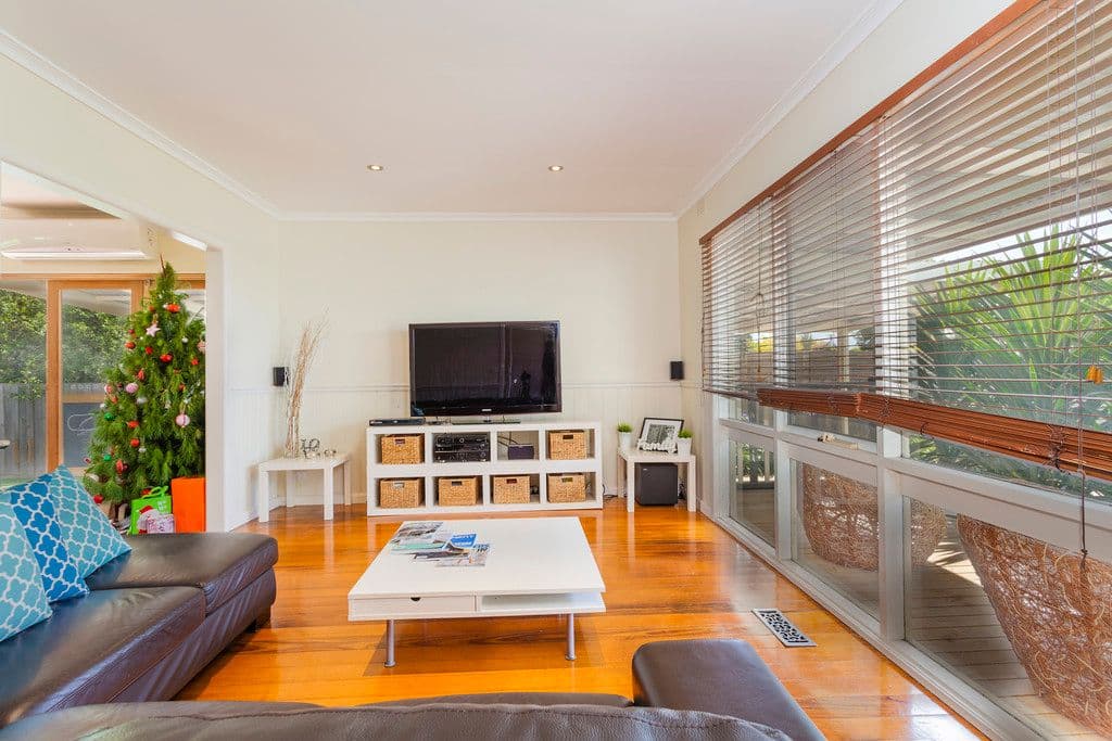 37 Laguna Place, GROVEDALE VIC 3216, Grovedale - Thumbnail 2