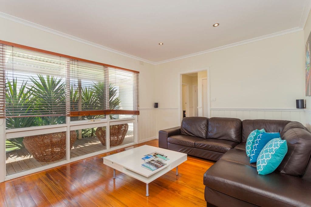 37 Laguna Place, GROVEDALE VIC 3216, Grovedale - Thumbnail 3