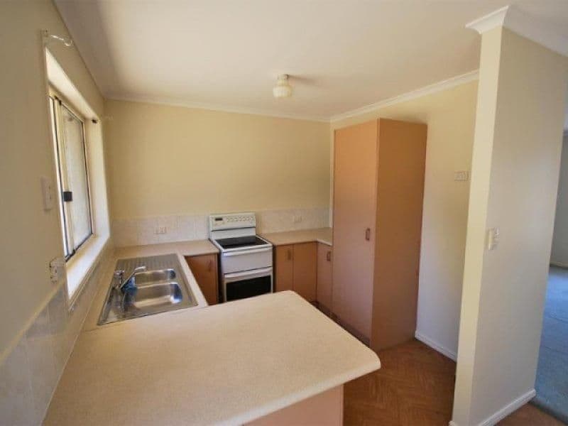58 Bottlebrush Crescent, REDBANK PLAINS QLD 4301, Redbank Plains - Thumbnail 2