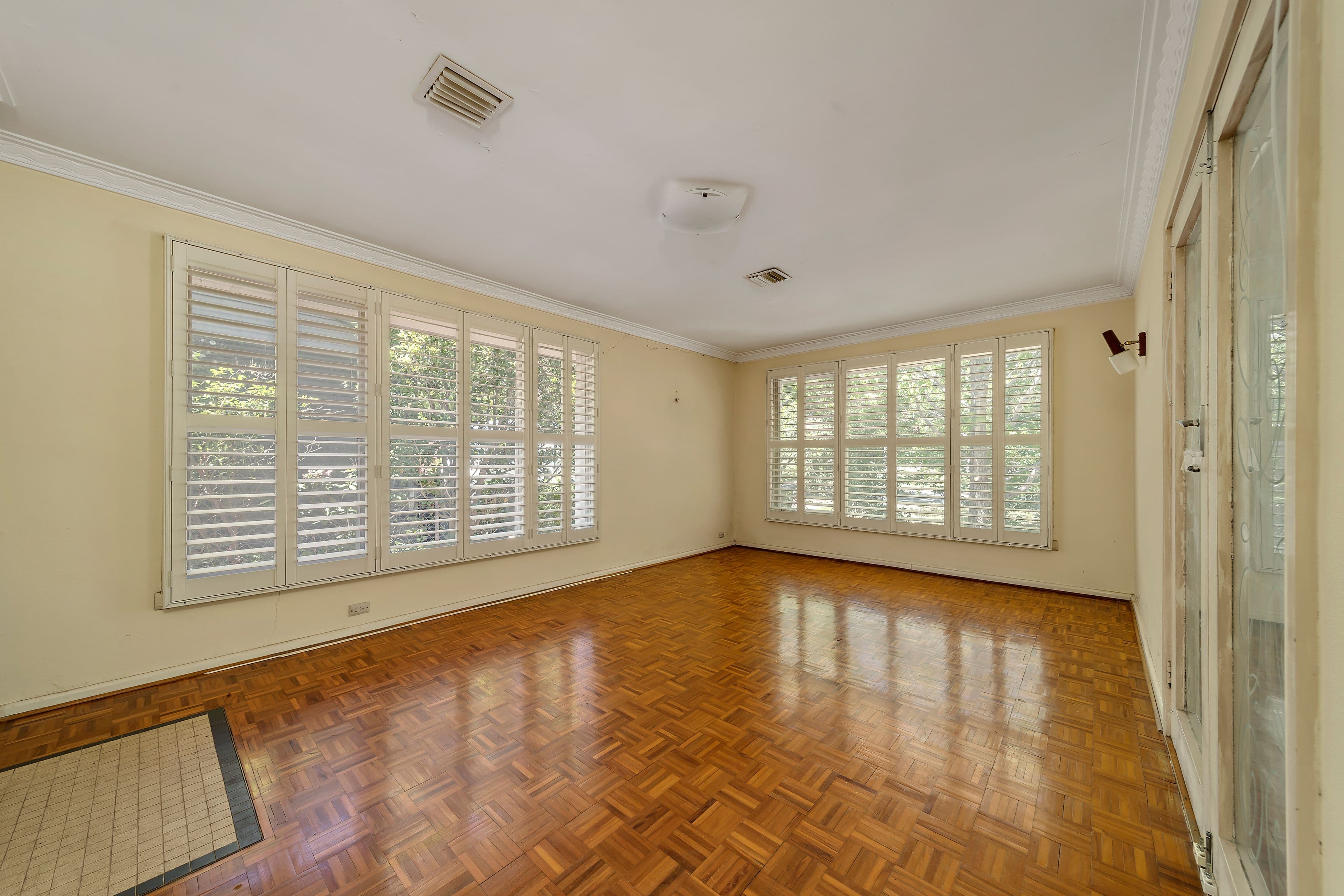 110 Carnegie Crescent, Griffith ACT 2603, Griffith - Thumbnail 3