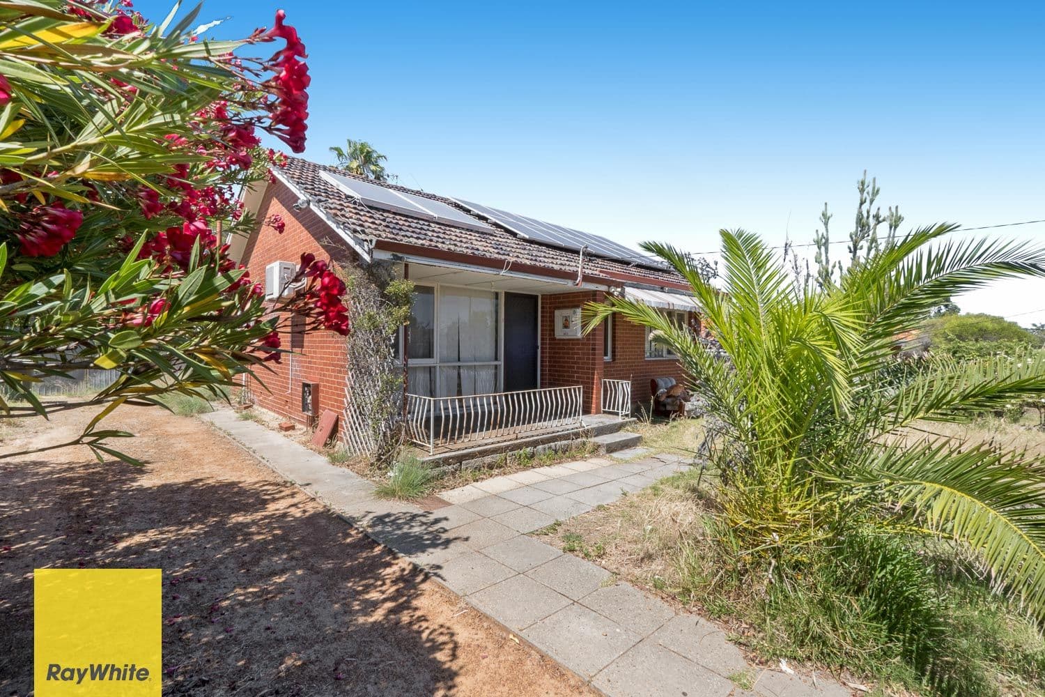 8 Templeton Crescent, Girrawheen WA 6064, Girrawheen - Thumbnail 2