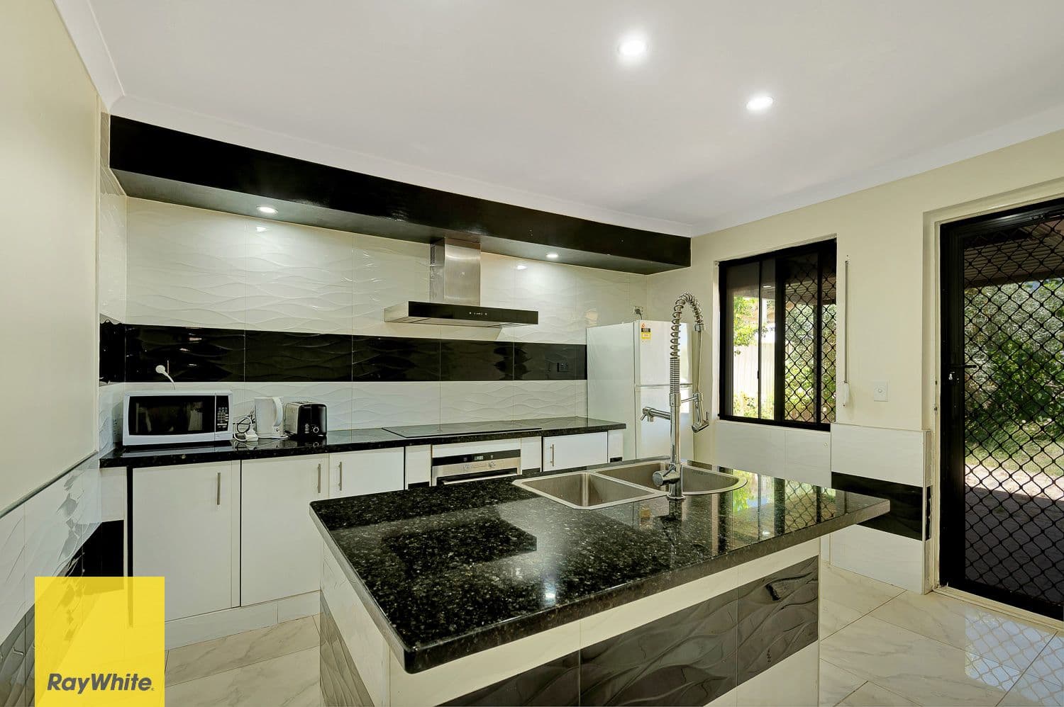 42 Callison Way, Koondoola WA 6064, Koondoola - Thumbnail 6