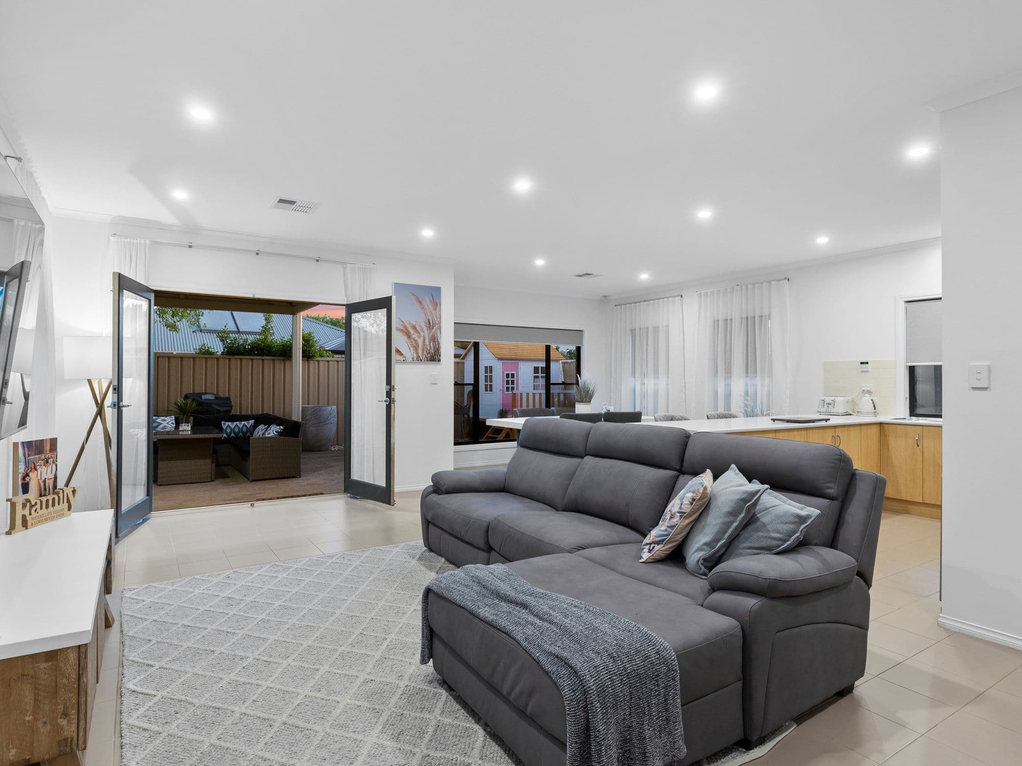 14 Signal Street, Seaford Meadows SA 5169, Seaford Meadows - Thumbnail 2