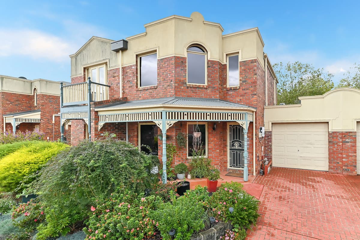 7 / 8-13 Adelaide Close, BERWICK VIC 3806, Berwick - Image 1