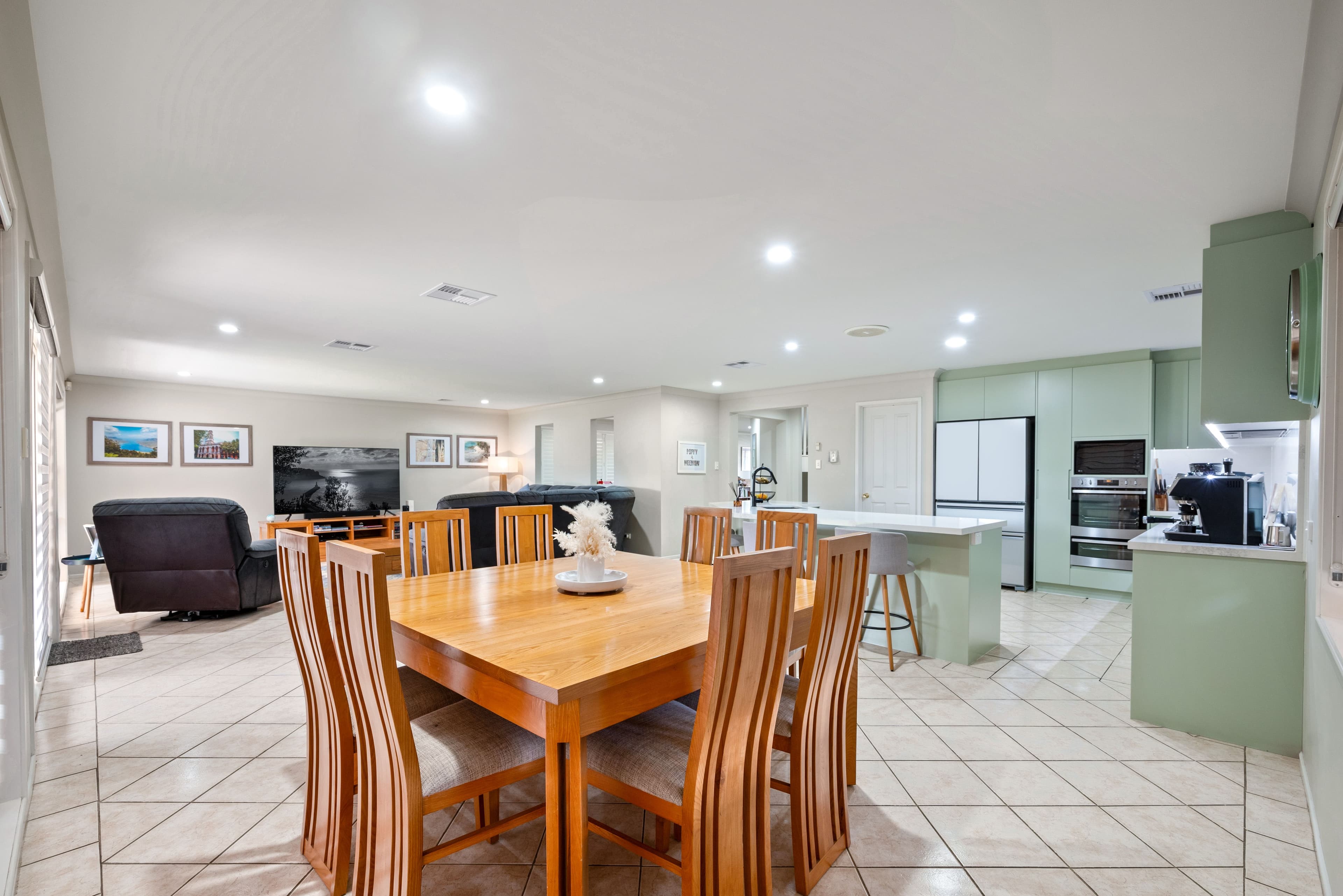 8 Kitava Place, Glenfield NSW 2167, Glenfield - Thumbnail 3