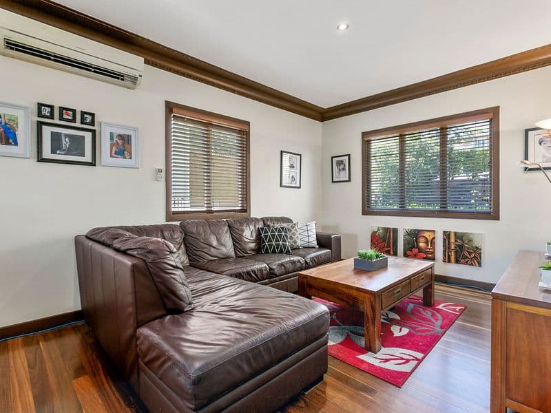 31 Hobart Avenue, Camp Hill QLD 4152, Camp Hill - Thumbnail 2