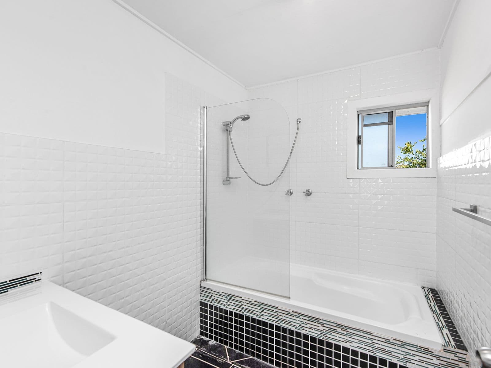 197 Stuart Street, Goodna QLD 4300, Goodna - Thumbnail 6