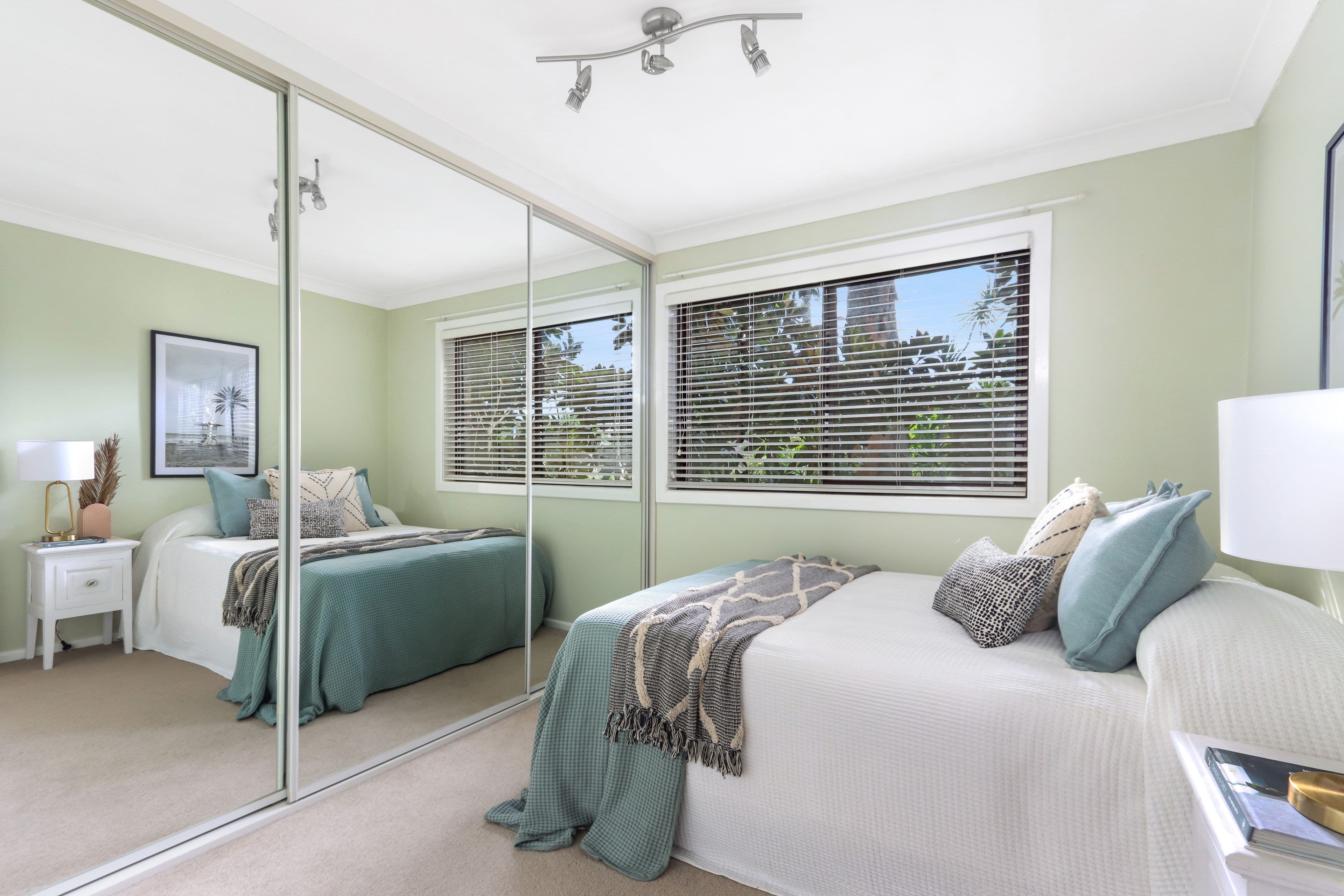 15A Winifred Avenue, Caringbah NSW 2229, Caringbah - Thumbnail 2