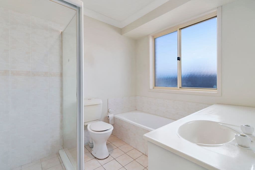 146 Whitford Road, Hinchinbrook - Thumbnail 4