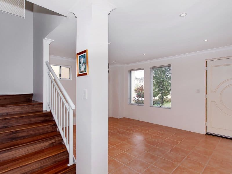 28 Dakota Avenue, MAYLANDS WA 6051, Maylands - Thumbnail 2