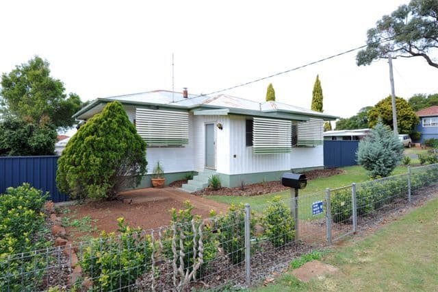 34 Leichhardt Street, CENTENARY HEIGHTS QLD 4350, Centenary Heights - Image 1
