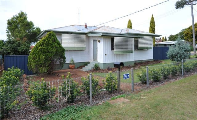 34 Leichhardt Street, CENTENARY HEIGHTS QLD 4350, Centenary Heights - Thumbnail 5