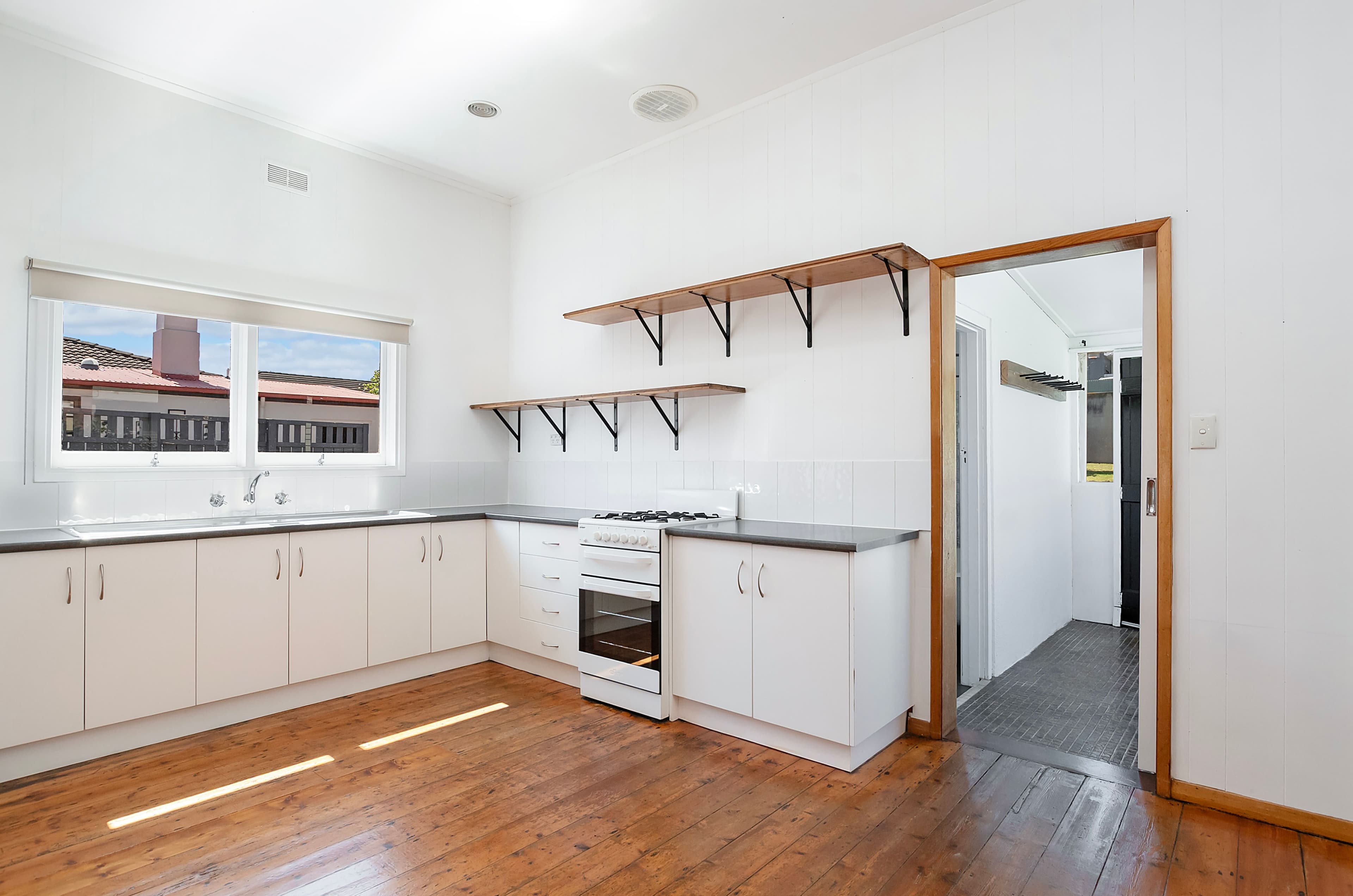 22 Conway Court, GRACEMERE, Gracemere - Thumbnail 5