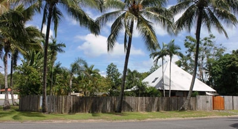2 SAFFRON Close, HOLLOWAYS BEACH QLD 4878, Holloways Beach - Image 1