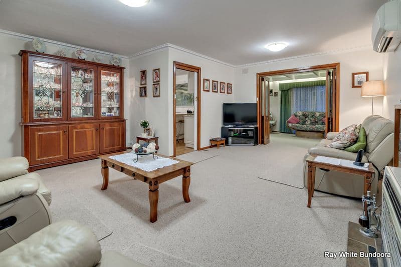 29 Donach Crescent, BUNDOORA VIC 3083, Bundoora - Thumbnail 4