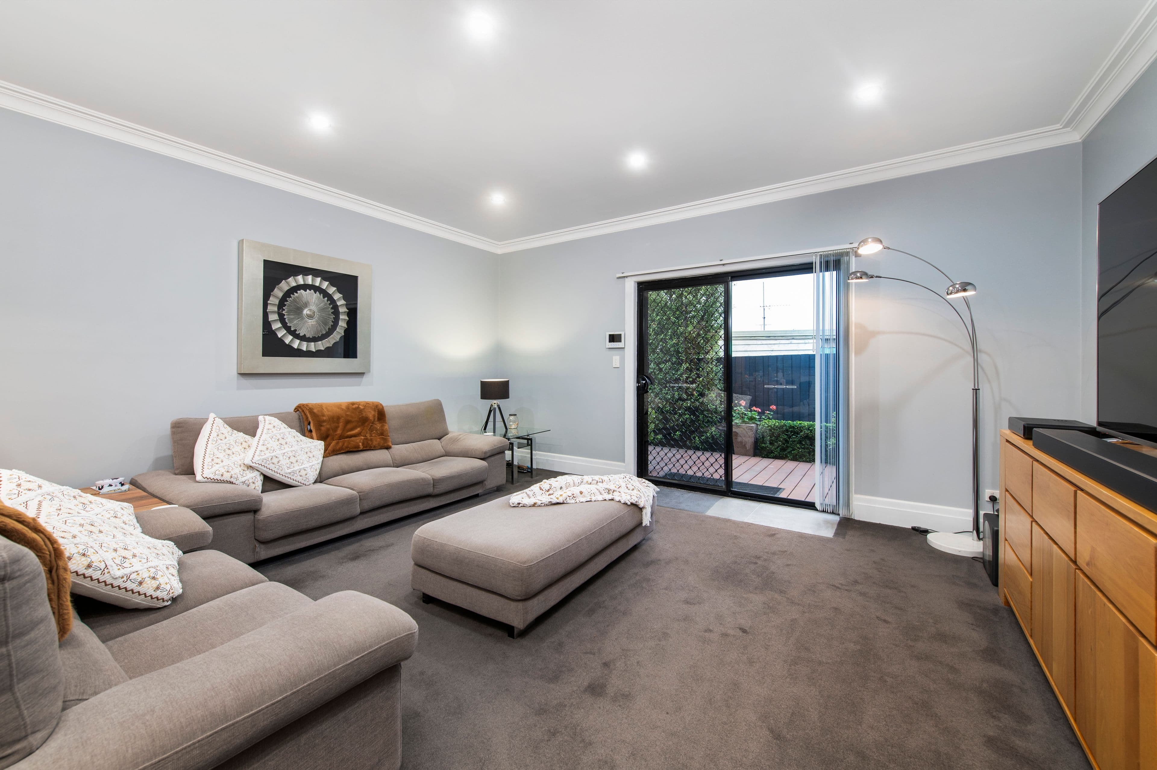 25 Clanbrae Avenue, Burwood VIC 3125, Burwood - Thumbnail 4