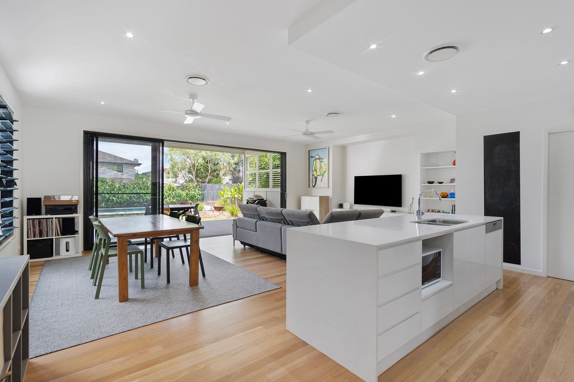 11 Queensway Street, Upper Mount Gravatt QLD 4122, Upper Mount Gravatt - Thumbnail 3